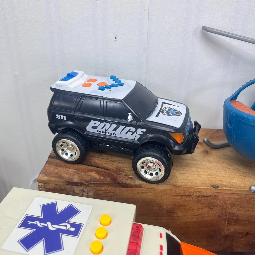 Lot of Emergency Vehicles Toy Cars Fire Truck School‎ Bus Ambulance Police